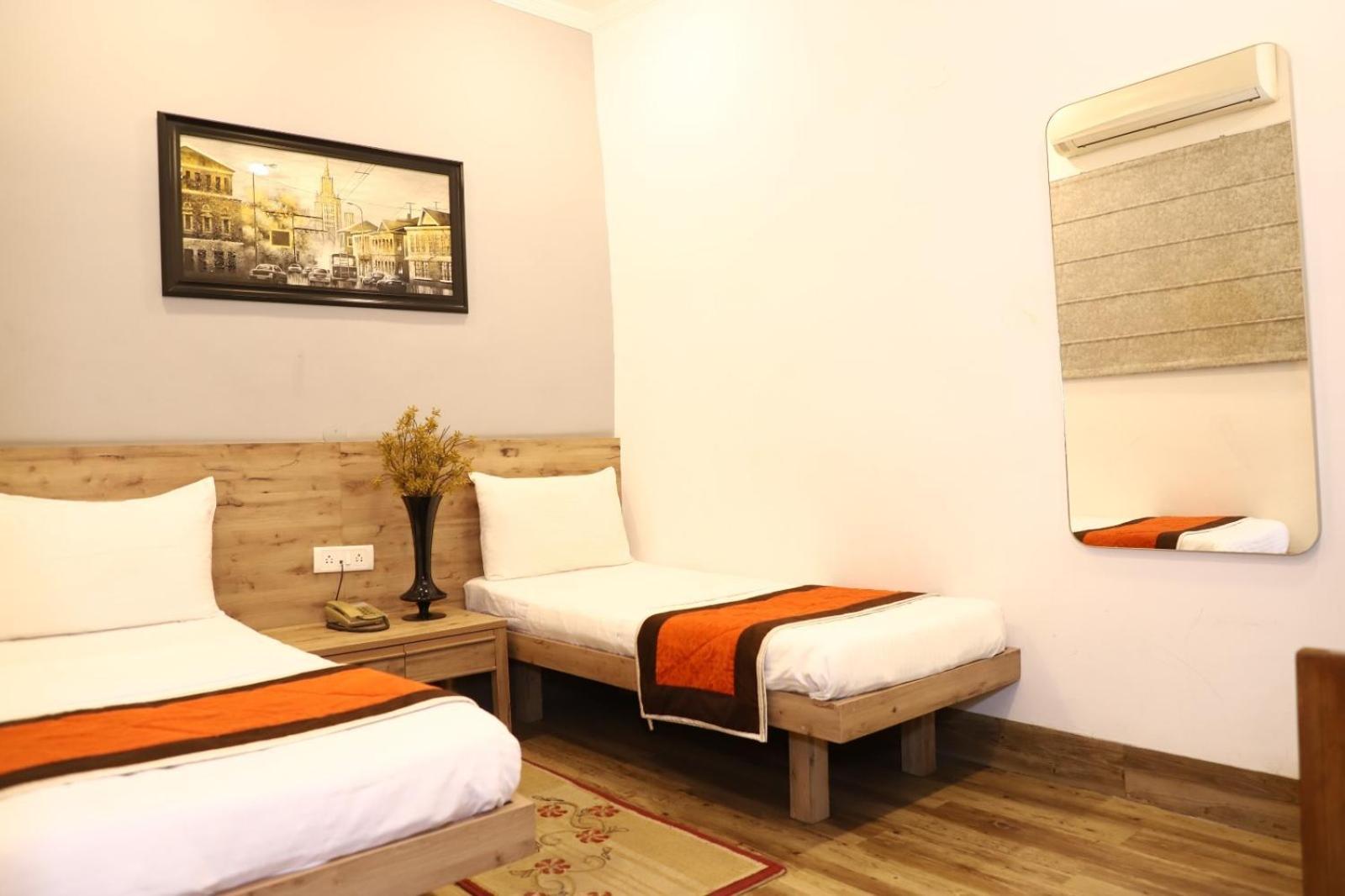 Airport Hotel Ню Делхи Екстериор снимка