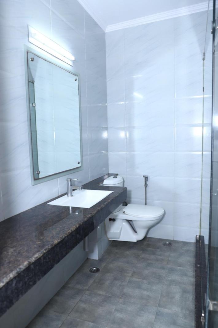 Airport Hotel Ню Делхи Екстериор снимка