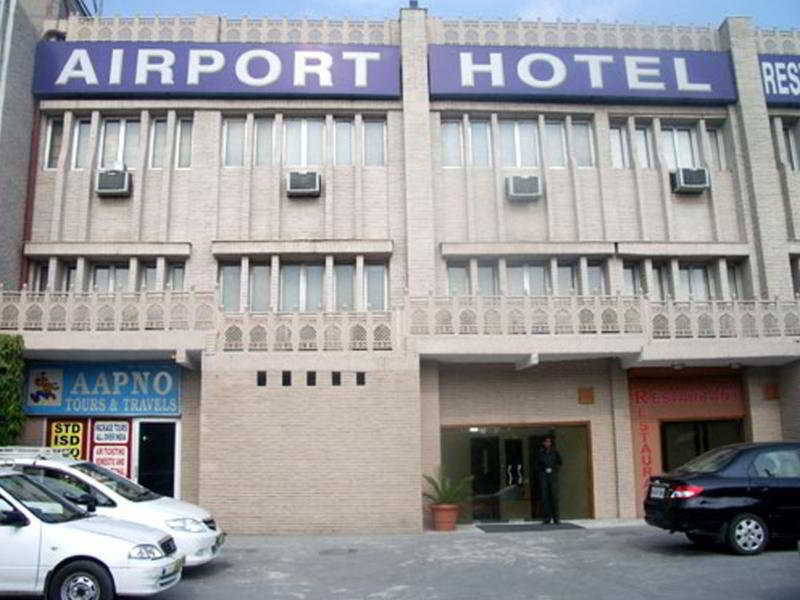 Airport Hotel Ню Делхи Екстериор снимка